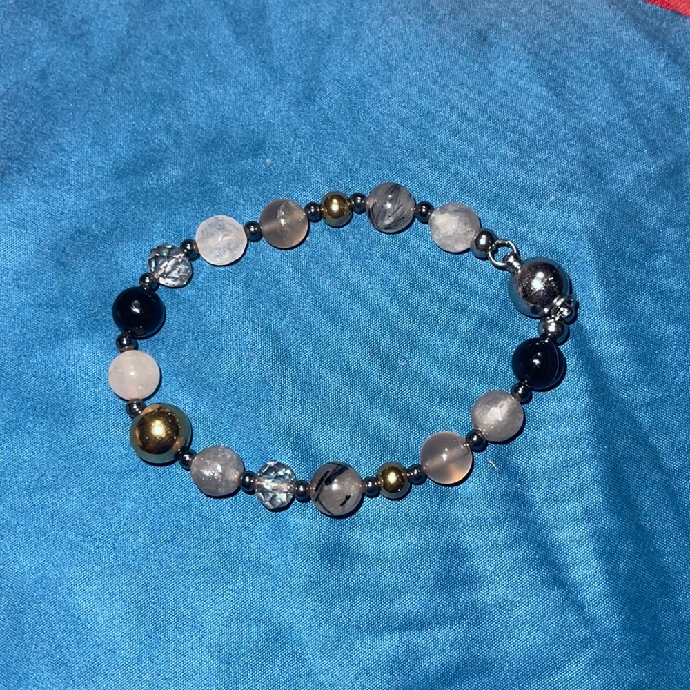 Beaded Bracelet With Magnetic Closure